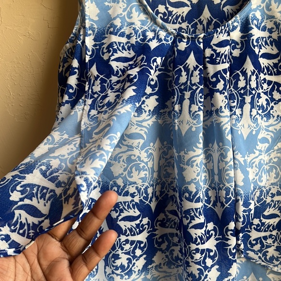 Flowy Tank Top - Picture 4 of 5